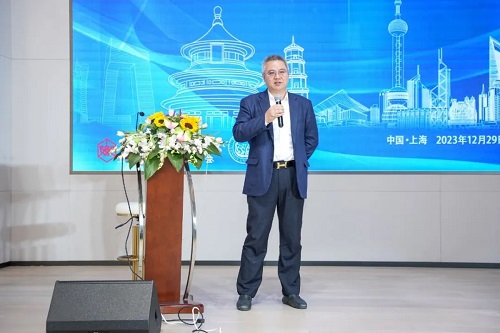 1704768476376641.jpg 640 (8).jpg