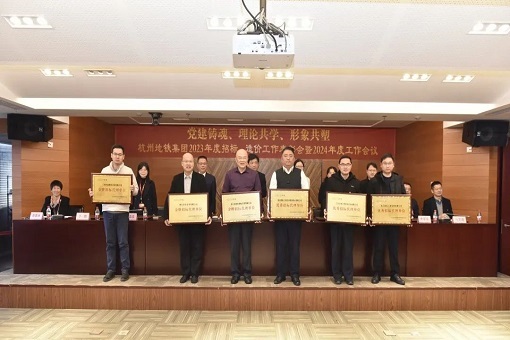 1706506621683449.jpg 640.jpg